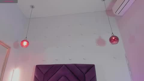 Snapshot of cloedurant chatting on 03-26-26, 08:03 cloedurant online show from 03-26-26, 08:03