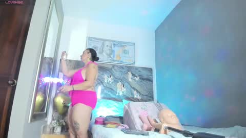 CLOE online show from 03-05-25, 11:38