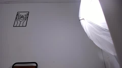 cloe online show from 02-14-25, 01:56