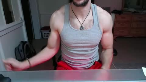 Snapshot of cloud900x chatting on 11-25-25, 10:10 Cloud online show from 11-25-25, 10:10