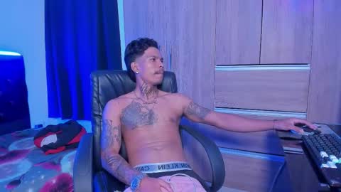 cloud_mckey8 online show from 02-26-26, 04:00