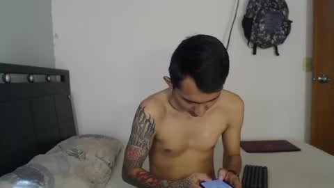 Snapshot of cloudpink777 chatting on 07-24-26, 08:40 alejandro ruiz online show from 07-24-26, 08:40