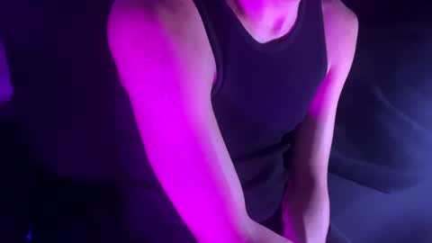 Snapshot of cloudsixtnine chatting on 02-09-25, 07:38 Drew online show from 02-09-25, 07:38