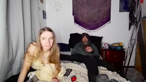 Clover online show from 03-31-26, 04:07