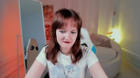  Clover  follow me  online show from 02-18-25, 02:16