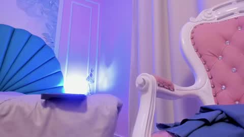 Snapshot of cloy_baby chatting on 01-25-25, 06:02 Eilyn online show from 01-25-25, 06:02