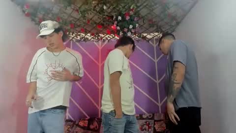 Snapshot of club_latinboys chatting on 10-05-25, 07:23 club_latinboys online show from 10-05-25, 07:23