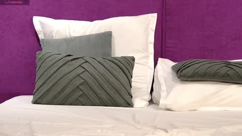 Snapshot of clumsylove chatting on 01-24-25, 09:15 Marina online show from 01-24-25, 09:15