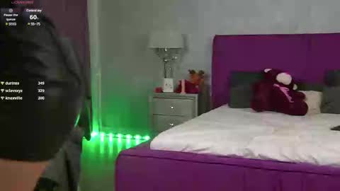 Snapshot of clumsylove chatting on 03-09-25, 04:38 Marina online show from 03-09-25, 04:38