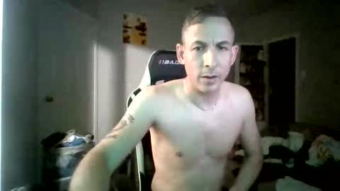 Snapshot of cmypenis chatting on 10-22-25, 12:11 Master Bates online show from 10-22-25, 12:11