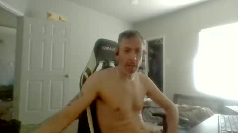 Snapshot of cmypenis chatting on 11-02-25, 07:16 Master Bates online show from 11-02-25, 07:16