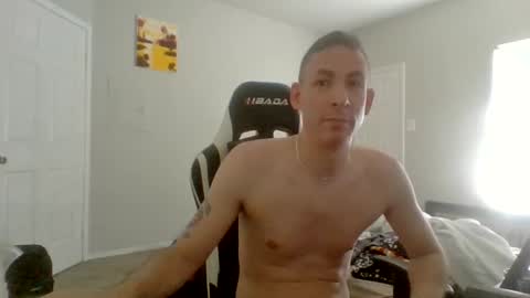 Snapshot of cmypenis chatting on 11-12-25, 07:13 Master Bates online show from 11-12-25, 07:13