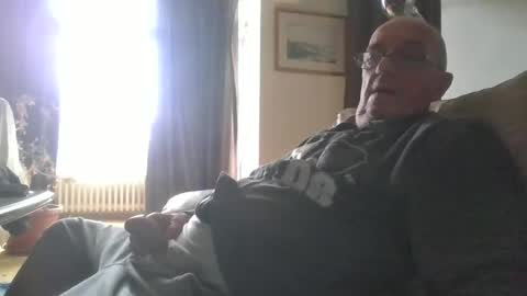 Snapshot of cock9635 chatting on 12-28-24, 11:30 cock9635 online show from 12-28-24, 11:30