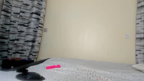 coco_leila online show from 01-16-25, 09:05