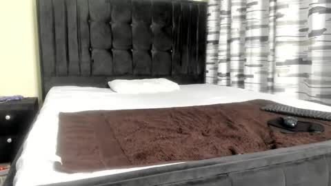 coco_leila online show from 02-18-25, 09:54