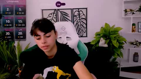 Olivia online show from 09-12-25, 05:40