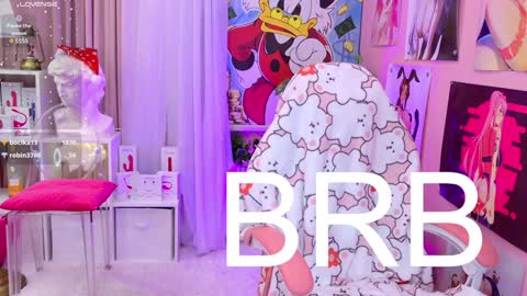 Mia online show from 12-12-24, 11:14