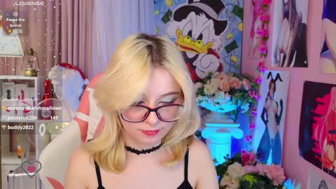 Mia online show from 12-21-24, 12:20