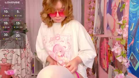 Snapshot of coconut_mia chatting on 05-28-26, 03:20 Mia online show from 05-28-26, 03:20