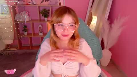 Snapshot of coconut_mia chatting on 07-21-26, 08:55 Mia online show from 07-21-26, 08:55