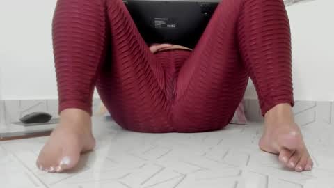 laurita online show from 12-21-24, 03:36