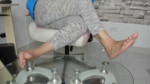 laurita online show from 01-11-25, 06:35