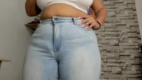 laurita online show from 01-22-25, 03:18