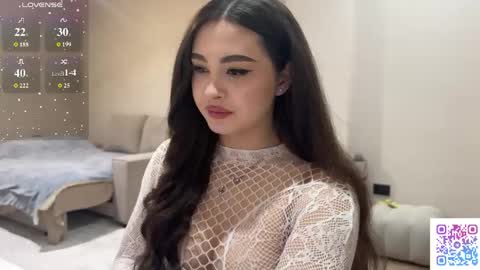 Yumi online show from 05-21-26, 01:23