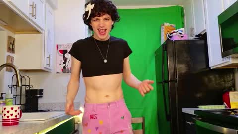 Snapshot of cokia_ chatting on 02-14-26, 01:02 Cokia online show from 02-14-26, 01:02