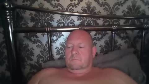 Snapshot of col4nows chatting on 10-10-25, 10:36 col4nows online show from 10-10-25, 10:36