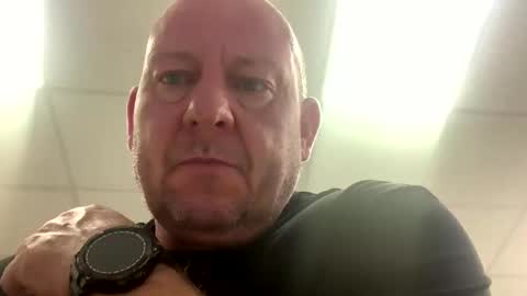 Snapshot of col4nows chatting on 10-24-25, 09:17 col4nows online show from 10-24-25, 09:17