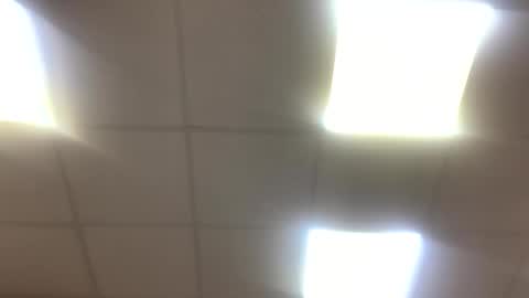 Snapshot of col4nows chatting on 10-28-25, 10:41 col4nows online show from 10-28-25, 10:41