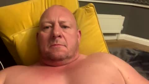 Snapshot of col4nows chatting on 11-12-25, 11:03 col4nows online show from 11-12-25, 11:03