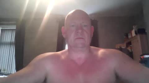 Snapshot of col4nows chatting on 11-14-25, 12:15 col4nows online show from 11-14-25, 12:15