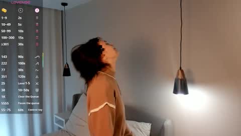 Carry online show from 10-08-25, 01:14