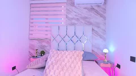 colett online show from 11-21-25, 12:04