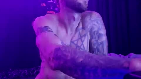 colevan2390 online show from 11-14-25, 01:26