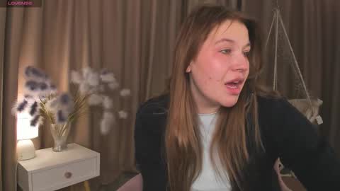 Collen Mon Tue Wed Thu Fri GMT 3 0300am - 0900am  online show from 11-12-25, 09:21