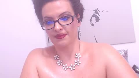 Maddison online show from 12-20-24, 05:18