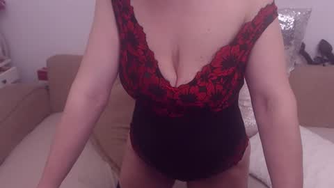 Maddison online show from 06-18-26, 09:36