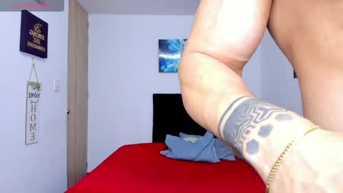 college_muscle_ass online show from 06-06-26, 11:59