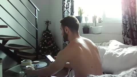 Snapshot of collegegymbro chatting on 01-13-25, 12:02 collegegymbro online show from 01-13-25, 12:02