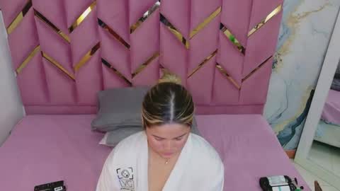 Snapshot of collegepawglovedaddy chatting on 04-10-26, 11:53 MEGAN online show from 04-10-26, 11:53