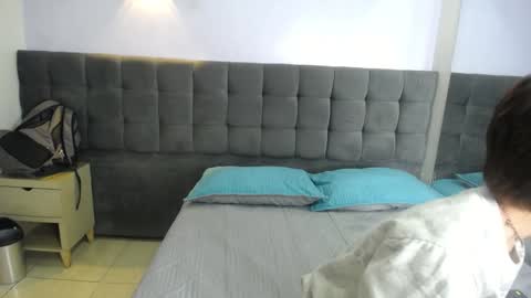 Snapshot of collinstone chatting on 01-24-25, 01:14 collinstone online show from 01-24-25, 01:14