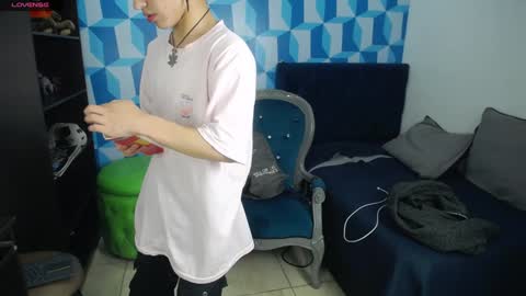 Snapshot of collinstone chatting on 01-28-25, 02:00 collinstone online show from 01-28-25, 02:00