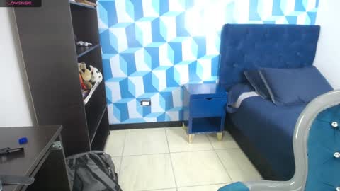 Snapshot of collinstone chatting on 02-03-25, 10:43 collinstone online show from 02-03-25, 10:43
