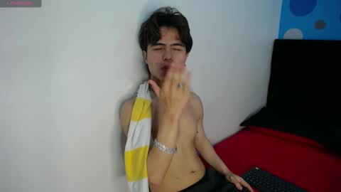 Snapshot of collinstone chatting on 02-19-25, 08:41 collinstone online show from 02-19-25, 08:41