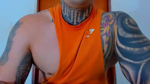 Snapshot of colombian_monster_cock chatting on 10-22-25, 05:56 camilo online show from 10-22-25, 05:56