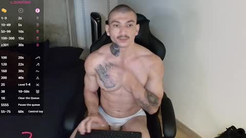 colombianmuscle8 online show from 02-15-25, 03:31