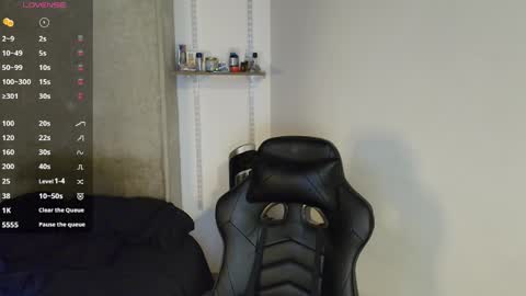 Snapshot of colombianmuscle8 chatting on 04-04-26, 02:43 colombianmuscle8 online show from 04-04-26, 02:43